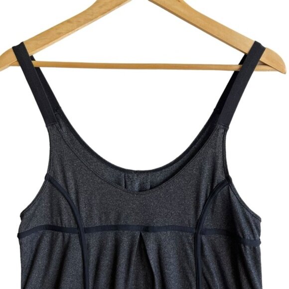 Lululemon Scoop Neck Pleated Back Athletic Tank Gray Black Size 6 - Picture 3 of 10